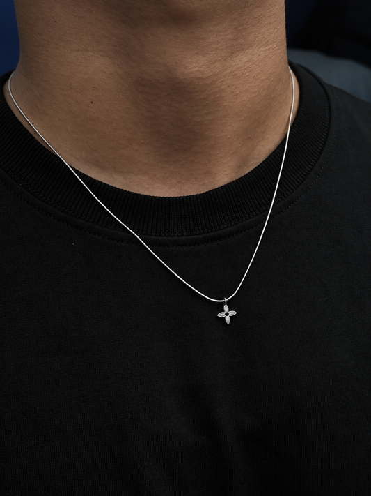 Luna Bloom Pendant Chain